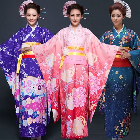 tenue traditionnelle japonaise femme|Apprenez l’essentiel sur les tenues traditionnelles japonaises